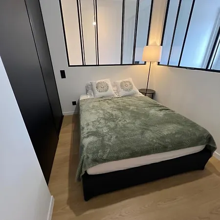 2 Pieces Le Gallia Apartment *